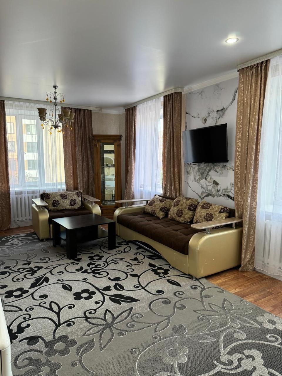 The Grand Hotel Semej Esterno foto